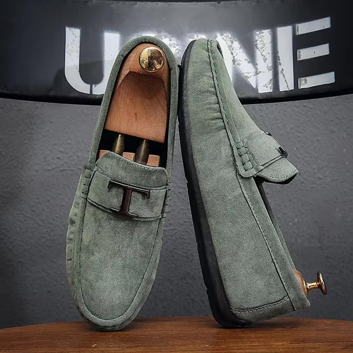Mocassini uomo eleganti effetto camoscio con dettaglio metallico NOVAZZERA – foto 10
