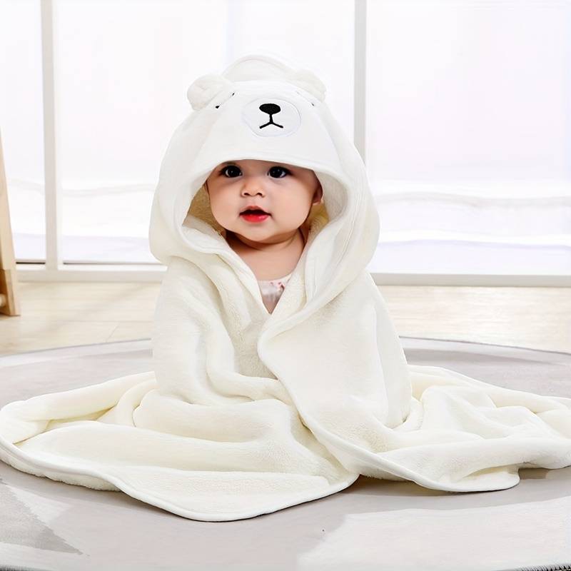 Cape de bain bébé à capuche – polaire de corail 80 × 80 cm (0–3 ans)