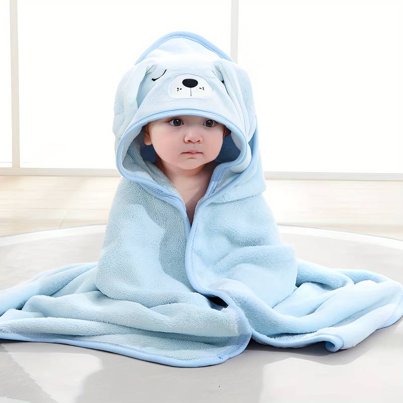 Cape de bain bébé à capuche – polaire de corail 80 × 80 cm (0–3 ans)